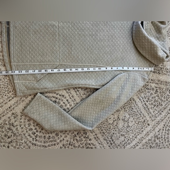 Kuhl Quilted Cowl Neck Sweatshirt - Picture 3 of 8